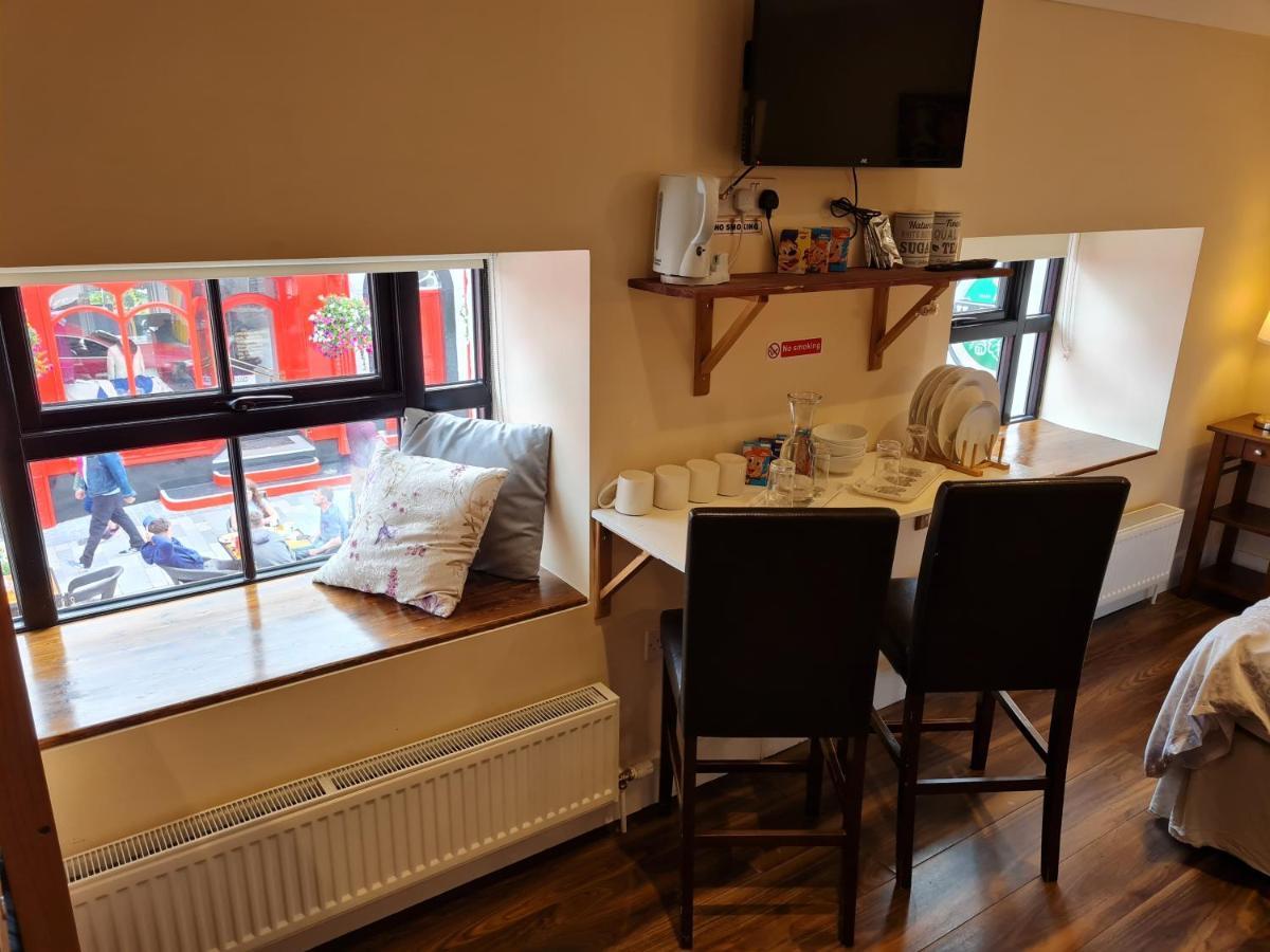 Ridge-Rock Accommodation Carrick on Shannon Eksteriør billede