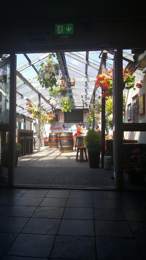 Ridge-Rock Accommodation Carrick on Shannon Eksteriør billede